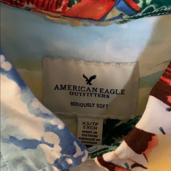 XS American Eagle Beach Themed Button Up - Picture 2 of 3